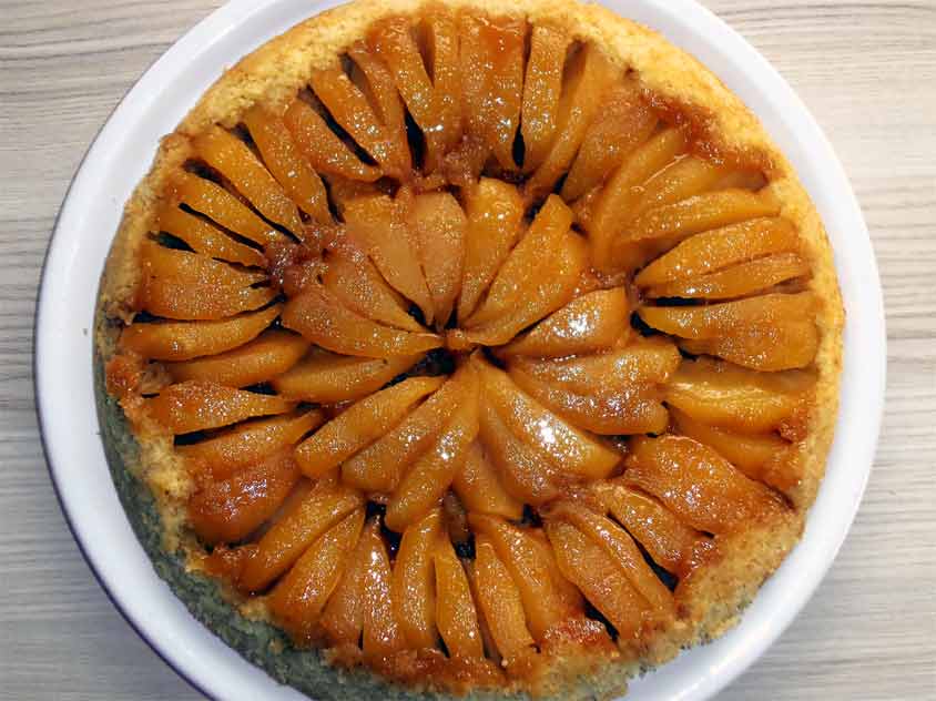 Tarte Tatin Rezept - Französischer Apfelkuchen aus der Pfanne mit ...