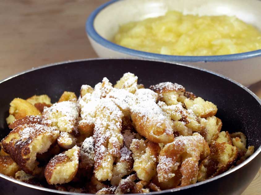 Kaiserschmarrn Rezept mit oder ohne Rosinen