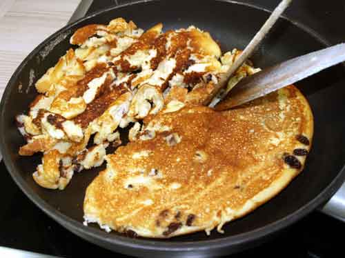 Kaiserschmarrn Rezept mit oder ohne Rosinen