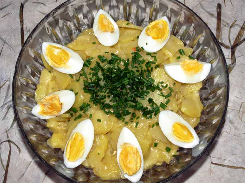 Kartoffelsalat Rezept mit oder ohne Mayonnaise, Brühe Essig Öl Dressing