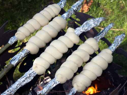 Stockbrot backen